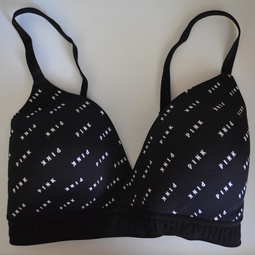 PINK Wear Everywhere wireless lightly lined bra